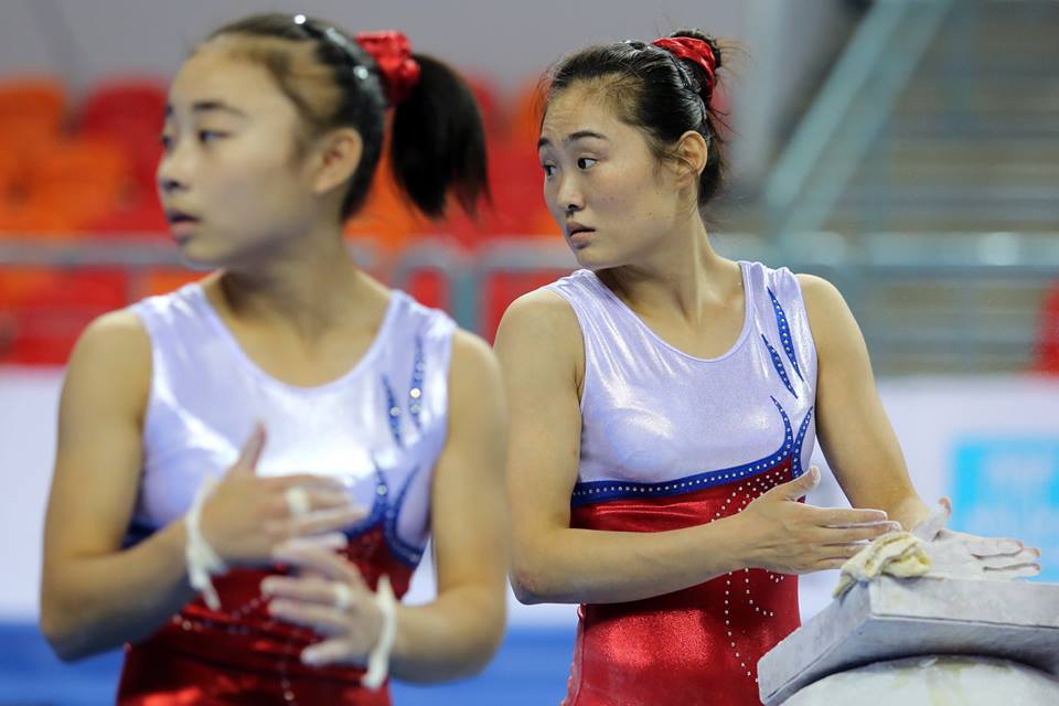 10711754_737250399679090_1653821893_n