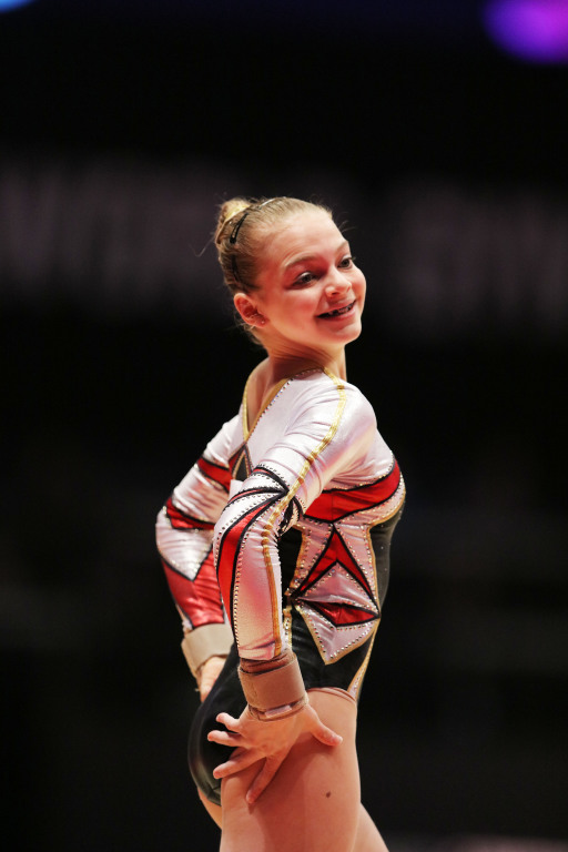 6D4dGNdaxAIeyiW1kJbPEVKr1-3vo-XEbK4uAjQ46bY,gH-M4DFg6dWCG4ci8AHh90-czH3s_42ALuMxvUTff1k